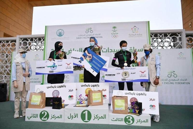 فوز 3 سعوديات في سباق السيدات للدراجات الهوائية 2021