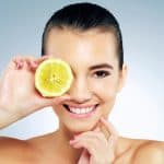 هل استخدام الليمون يضر البشرة؟