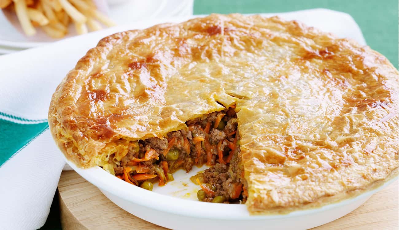 طريقة عمل فطيرة اللحم المفروم بخطوات بسيطة وسهلة