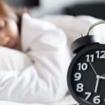 عدد ساعات النوم لكل مرحلة عمرية وكيفية الحصول عليه بشكل صحي؟