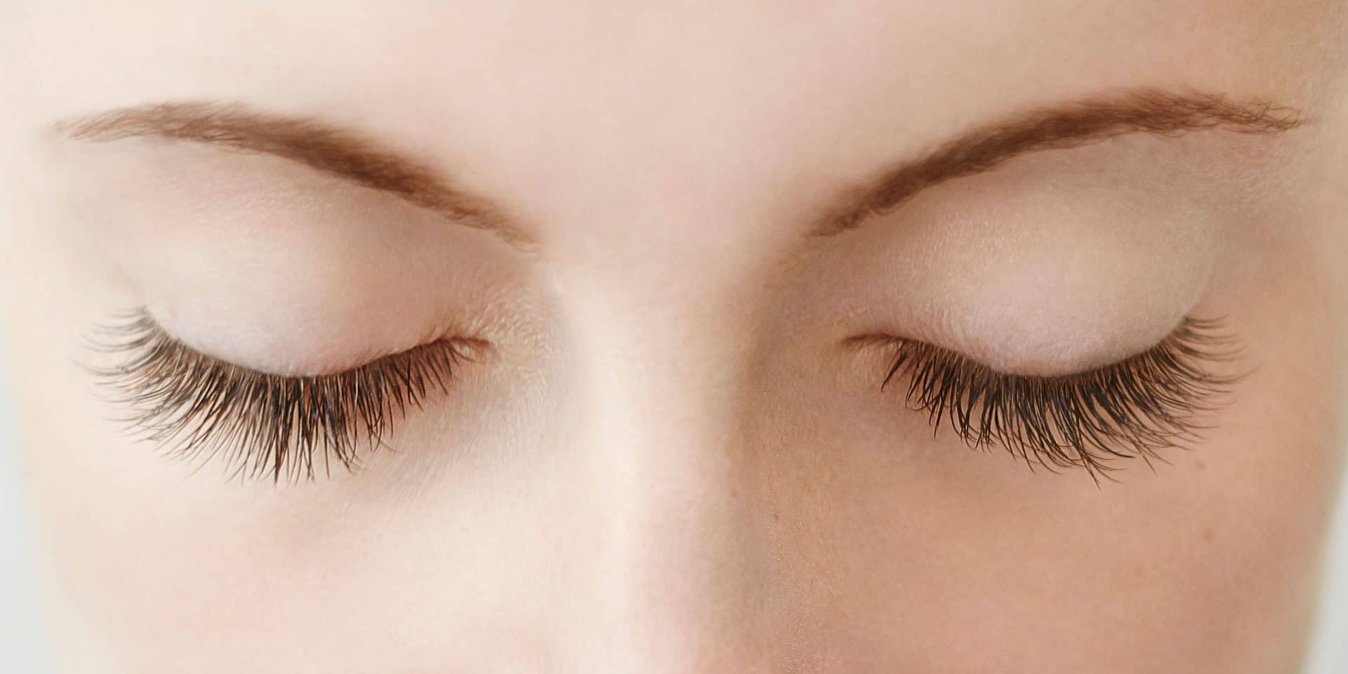 وصفات تطويل الرموش