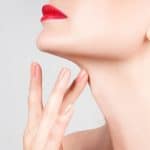 أقنعة تفتيح العنق بوصفات طبيعية مجربة