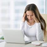 اكتئاب العمل .. أعراضه وكيفية التغلب عليه 