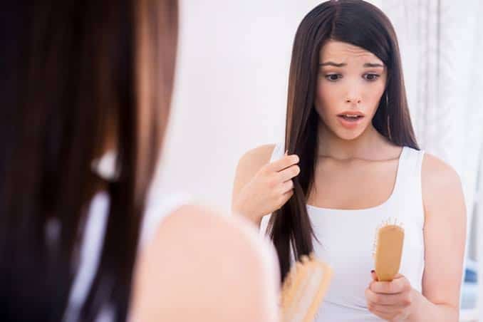 تساقط الشعر في الخريف .. أسبابه ونصائح لحماية شعرك