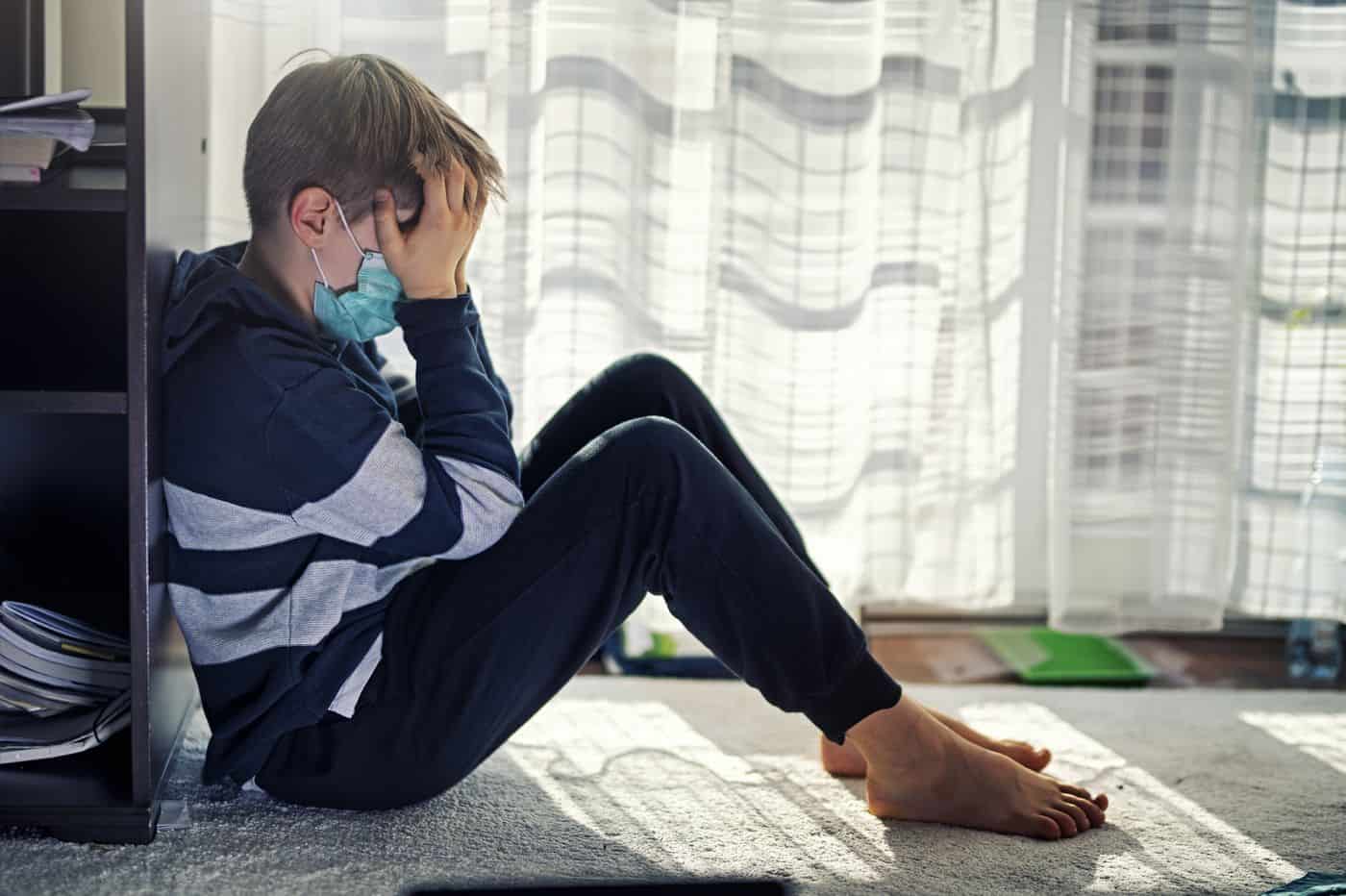 اكتئاب الأطفال .. أهم أسبابه وعلاماته وكيفية علاجه