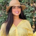 صور دنيا بطمة تجذب الأنظار من جديد .. إطلالة جديدة مع ابنتيها ووالدتها