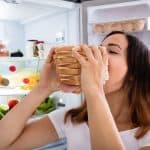 أطعمة تزيد التوتر والقلق .. 4 أنواع احذر منها