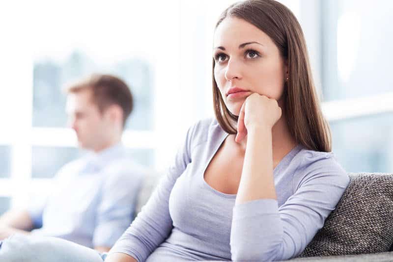 الخرس الزوجي وتأثيراته السلبية على العلاقة الزوجية