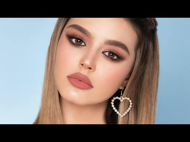 خطوات عمل مكياج لسهرات رمضان 2022