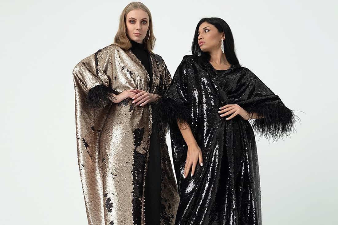 تصاميم عبايات مطرزة بالريش لإطلالة فخمة في عيد الأضحى المبارك 2022