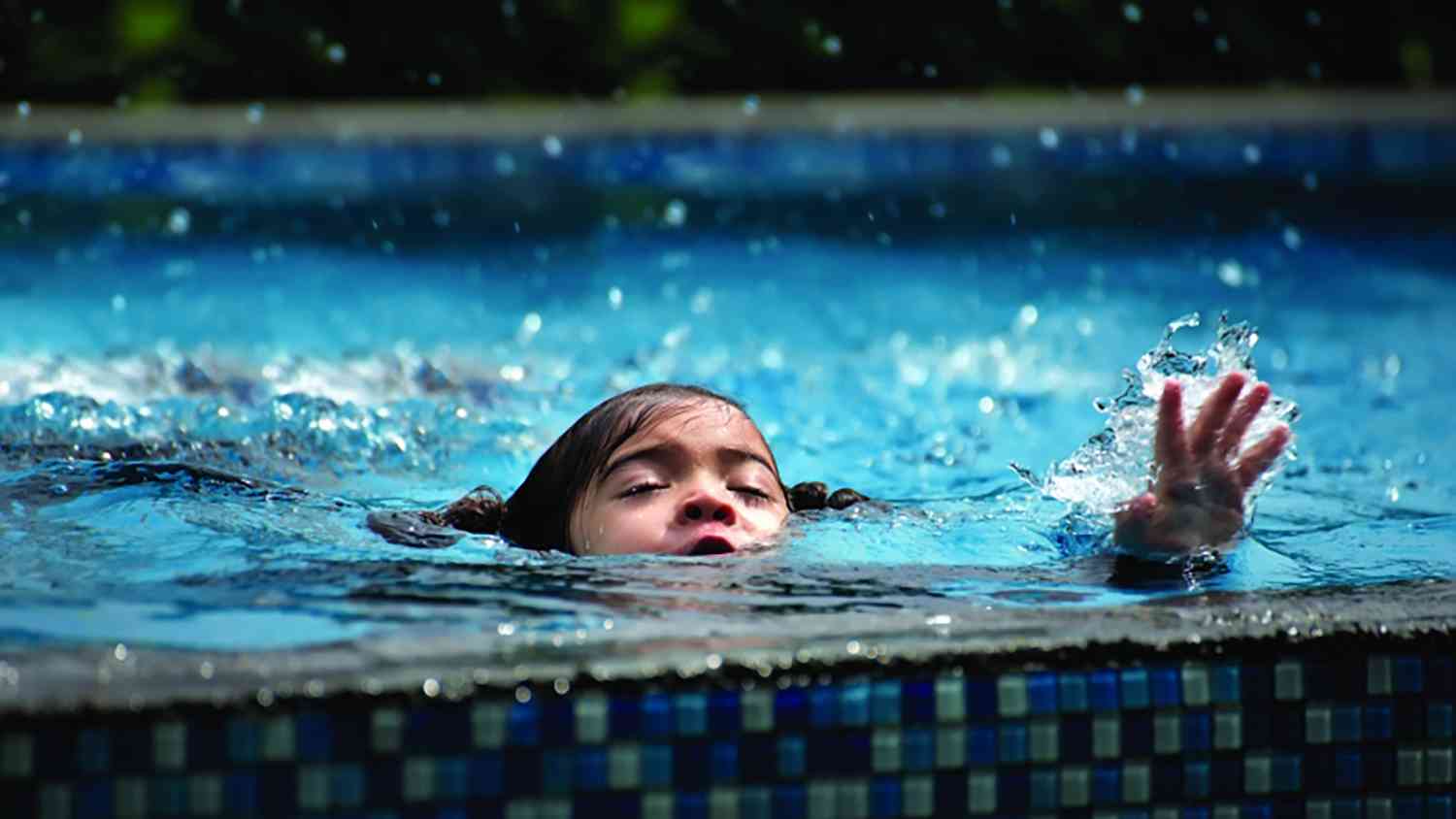 إنقاذ الأطفال من الغرق