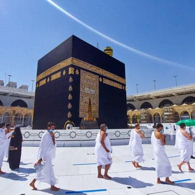 نصائح غذائية للحجاج للمساعدة على أداء المناسك بسهولة.. «الغذاء والدواء» تقدم
