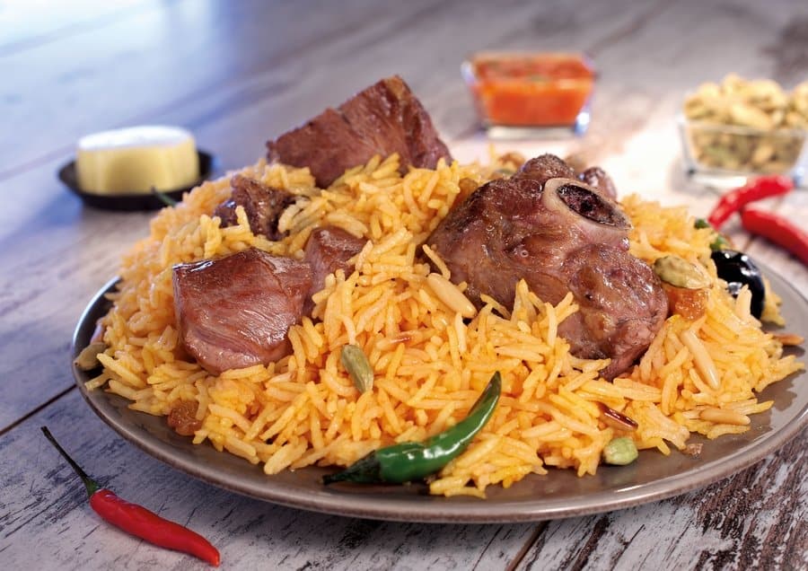 طريقة عمل رز بالخلطة واللحمة المفرومة في عزائم عيد الأضحى المبارك 2022