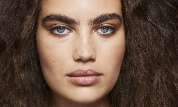 رسم الحواجب الكثيفة بطريقة احترافية .. بهذه الحيل