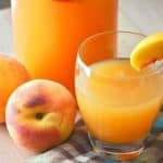 طريقة عمل عصير الخوخ مع المشمش .. مشروبات صيفية خفيفة