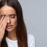 إسعافات أولية عند إصابة العين بمادة كيميائية