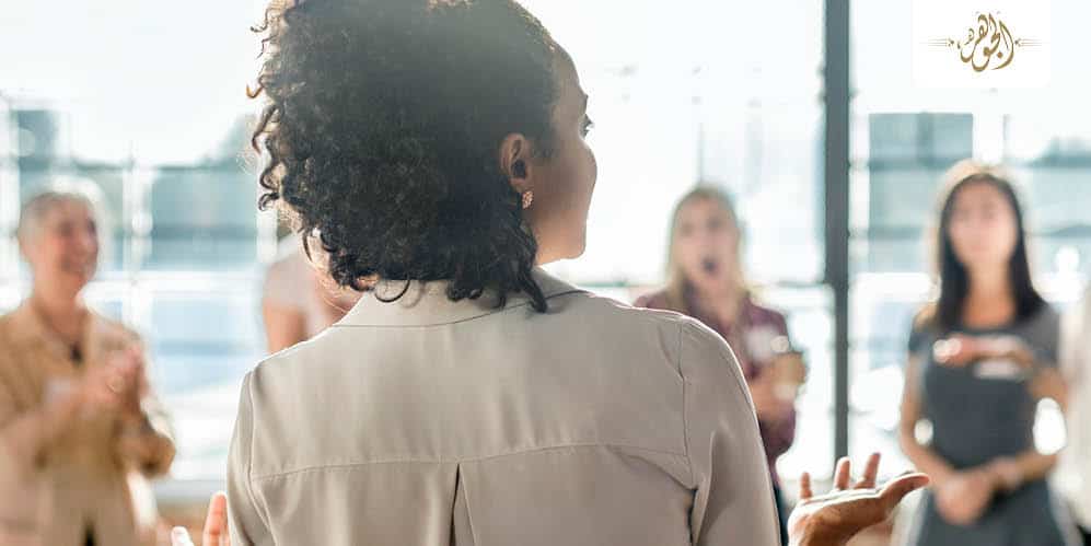 آداب المناقشة الرسمية.. اختار كلمات لطيفة