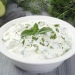 خطوات تحضير سلطة الزبادي بالطريقة الهندية من منزلك