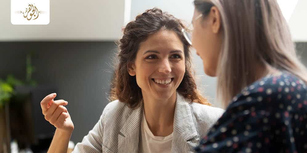 إتيكيت الحديث الراقي.. اتركي أثرك الطيب