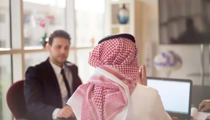 ضوابط إعلان الشواغر والمقابلات الوظيفية