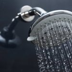 الاستحمام بالماء البارد