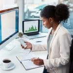 طلب زيادة الراتب للمرأة العاملة