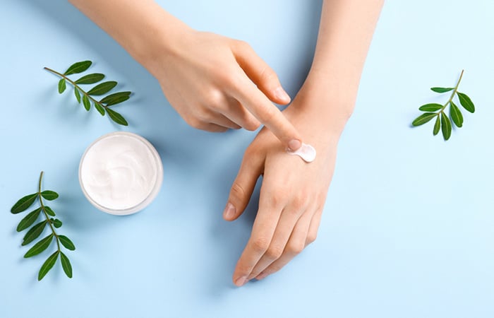 أسباب تجاعيد اليدين