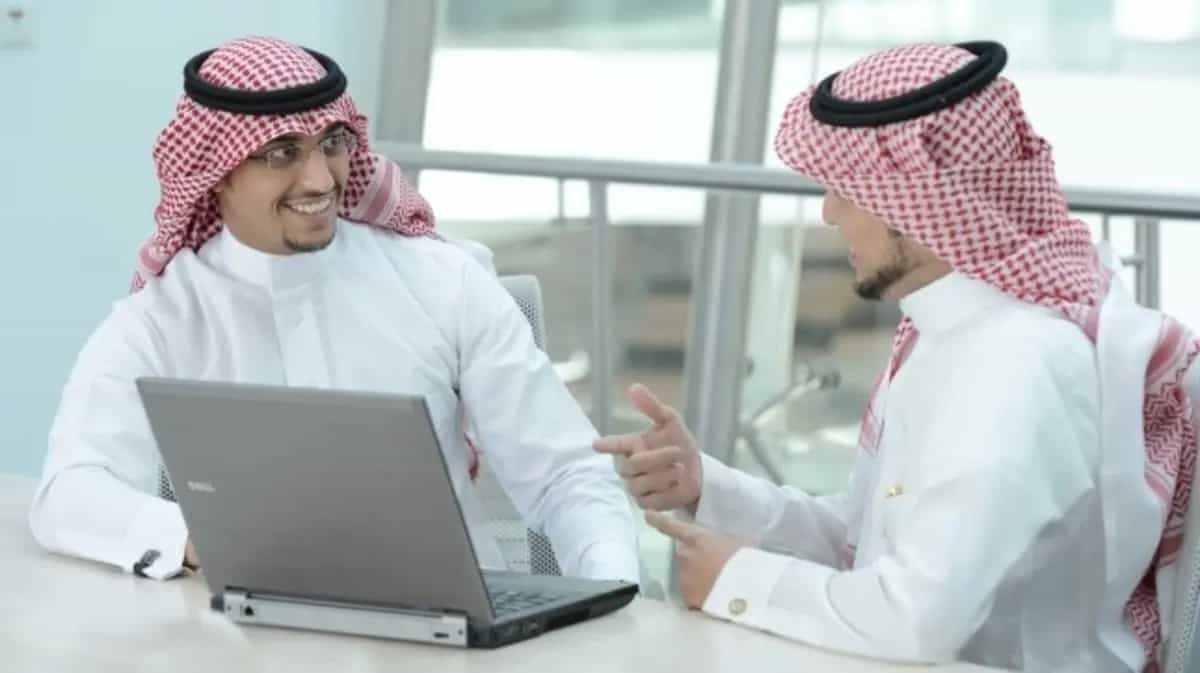 الموارد البشرية: شرطين لاحتساب صاحب المنشأة في نسبة التوطين