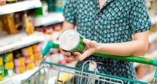 الغذاء والدواء تؤكد ضرورة قراءة البطاقة التحذيرية على المنتجات الغذائية