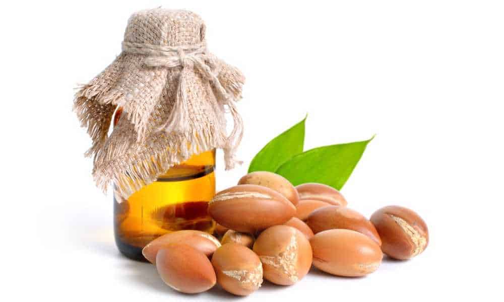 فوائد زيت الأركان الجمالية للبشرة والشعر المذهلة