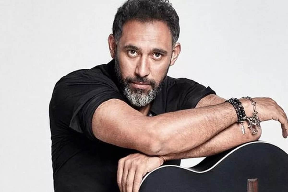 في يوم الأم 2023 .. عمرو مصطفى يطرح أغنية «أمي الدنيا»