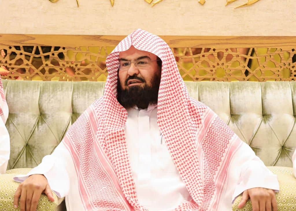 الشيخ السديس: تعظيم العناية بالعمل الخيري من قبل القيادة..