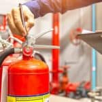 الطريقة الصحيحة لاستخدام طفاية الحريق .. «الدفاع المدني» توضح