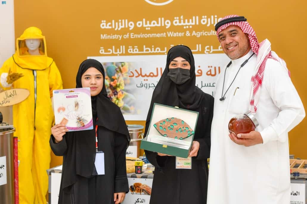 النحالة فاطمة بنت صالح الميلاد