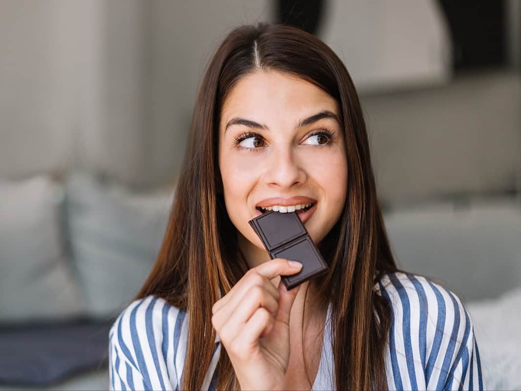 بعيدا عن القهوة .. 5 أطعمة تمنحك النشاط والسعادة