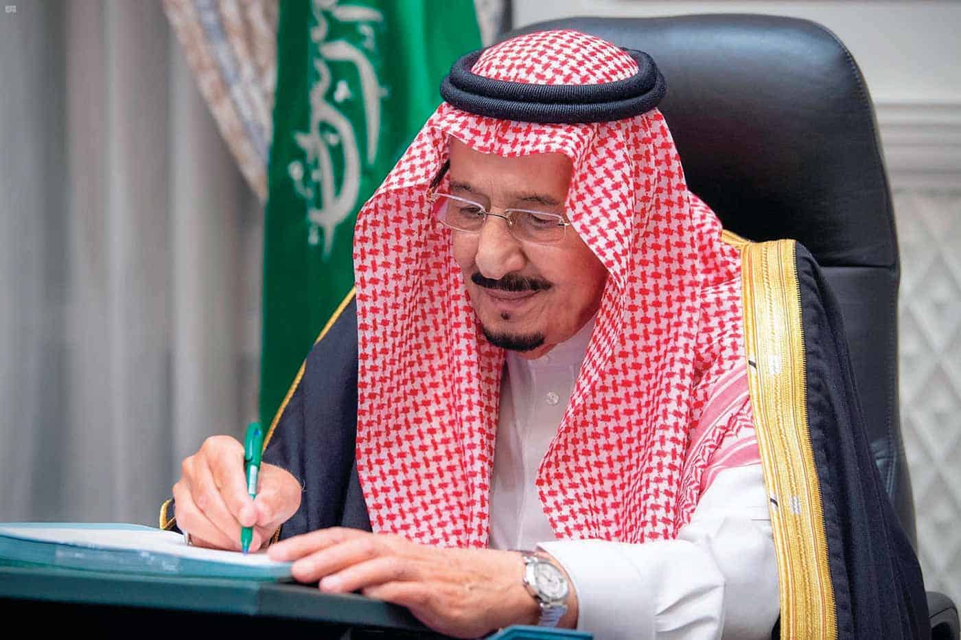 بناء على توجيهات خادم الحرمين.. تمديد العمل بحساب المواطن وتقديم الدعم المؤقت لمدة شهرين