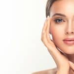 العسل الأسود للبشرة .. 5 فوائد سحرية للوجه
