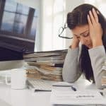 احترسي.. نقص هذا الفيتامين يزيد الاكتئاب والقلق