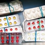 قبل شراء المنتجات الطبية عبر الإنترنت.. تأكد من هذا الأمر