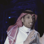 بدأ مع والديه ووصل إلى القادة.. مترجم الصم في «مستقبل الاستثمار» يكشف ما خلف الكواليس