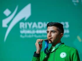 البطل السعودي علي الناصر يحصد ذهبية بارالمبية للملاكمة التايلاندية: أهدي الفوز لأمي