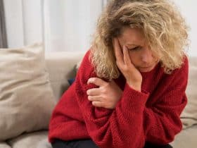 ألم العصب ثلاثي التوائم .. يُحيل الحياة إلى جحيم