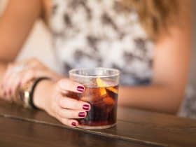 6 عادات تقصر العمر .. ابتعدِ عن سليطة اللسان