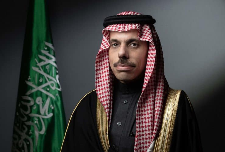 الأمير فيصل بن فرحان رجل الشدائد والصعاب ..