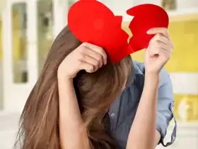 لماذا يزداد ألم المريض النفسي ؟ .. 6 أسباب المجتمع السبب الرئيسي