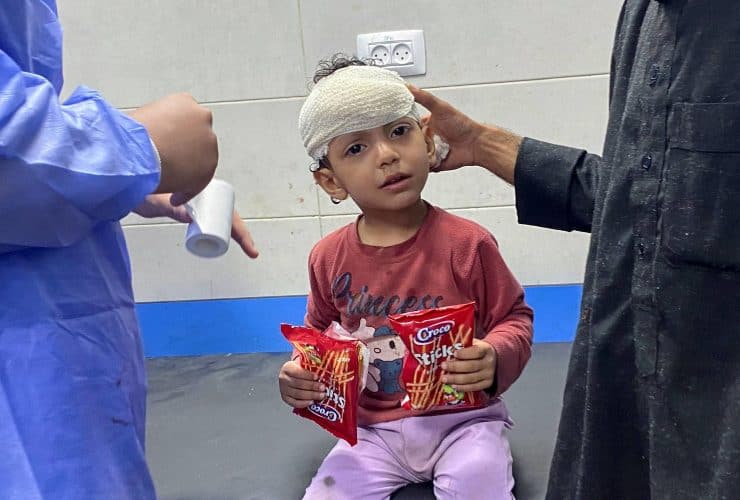 مستشفيات غزة تنزف.. فرض سيطرة وانقطاع اكسجين الأطفال فما مصيرها؟