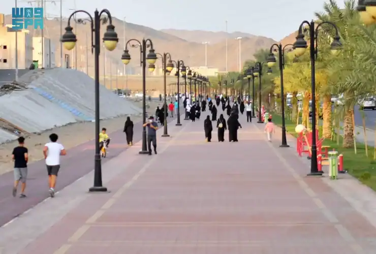 ممرات المشاة في مكة .. 16 متنفس طبيعي لمحبي المشي والرياض