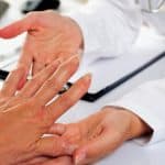 هل يزداد مرض الروماتيزم في الشتاء؟