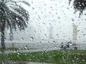 تساقط الأمطار