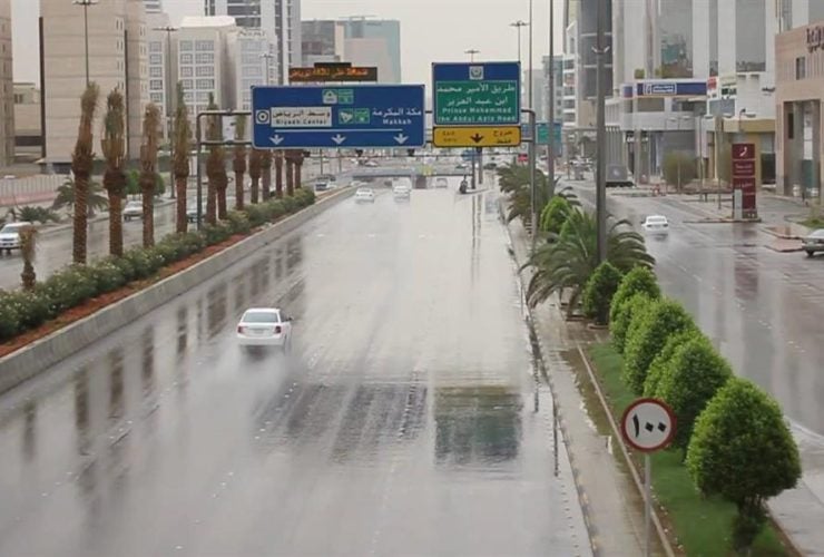 «الأرصاد»: أمطار رعدية على معظم مناطق المملكة من السبت للأثنين